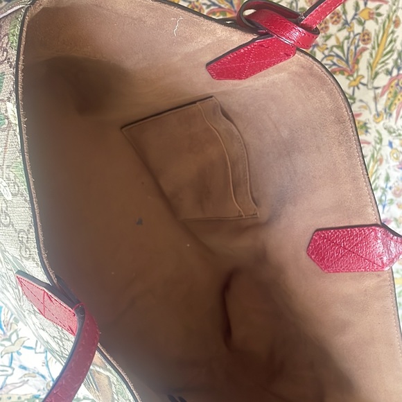 Authentic Gucci Tian Shoulder Bag - Picture 7 of 15